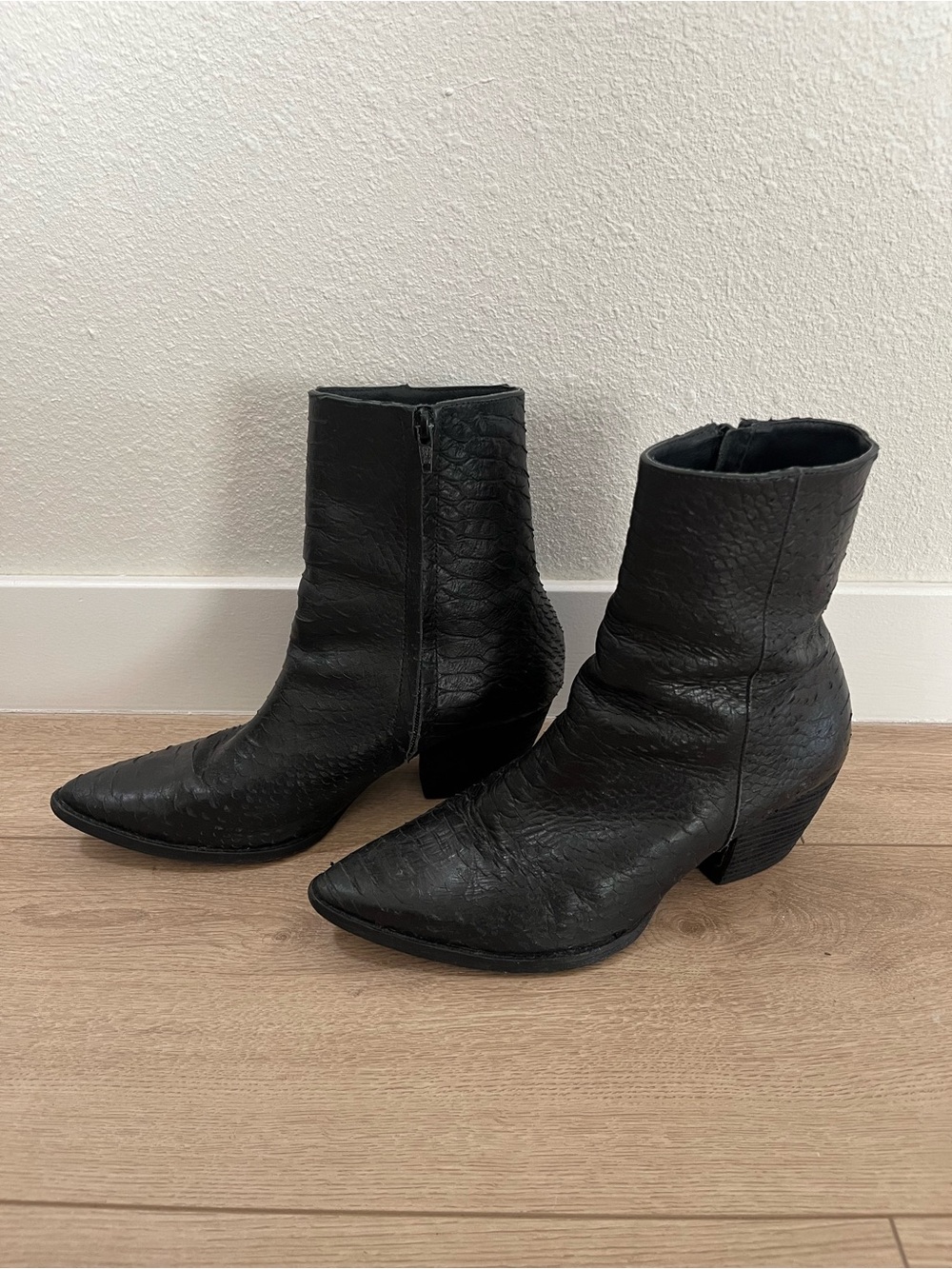 Matisse Caty Bootie in Black Crocodile Leather - Size 8